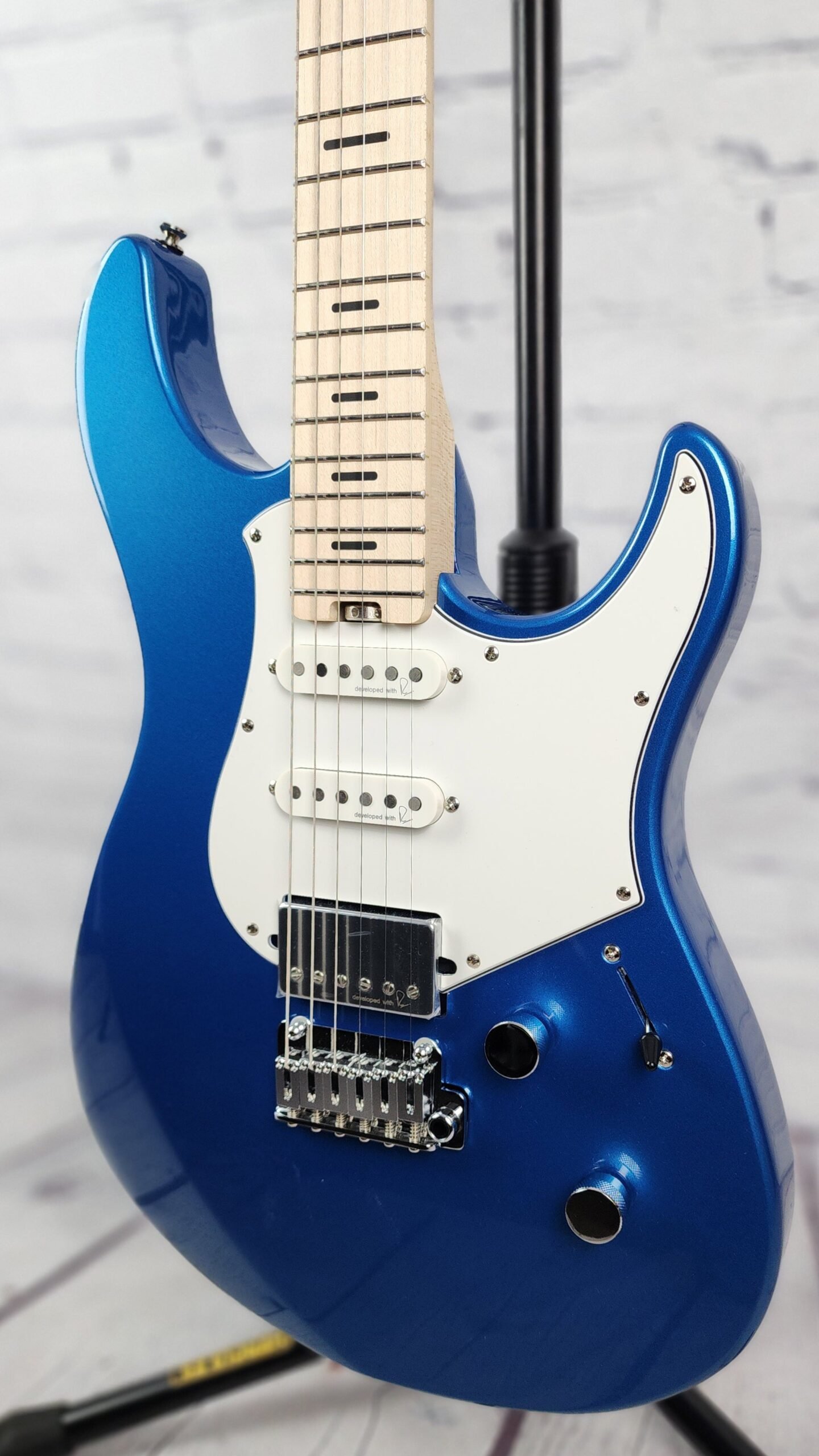 Yamaha Pacifica Standard Plus PACS+12M SB Electric Guitar Maple Sparkle Blue - Image 3