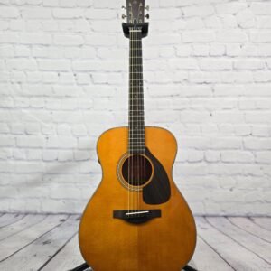 Yamaha FSX5 Red Label 6 String Acoustic Guitar Vintage Natural