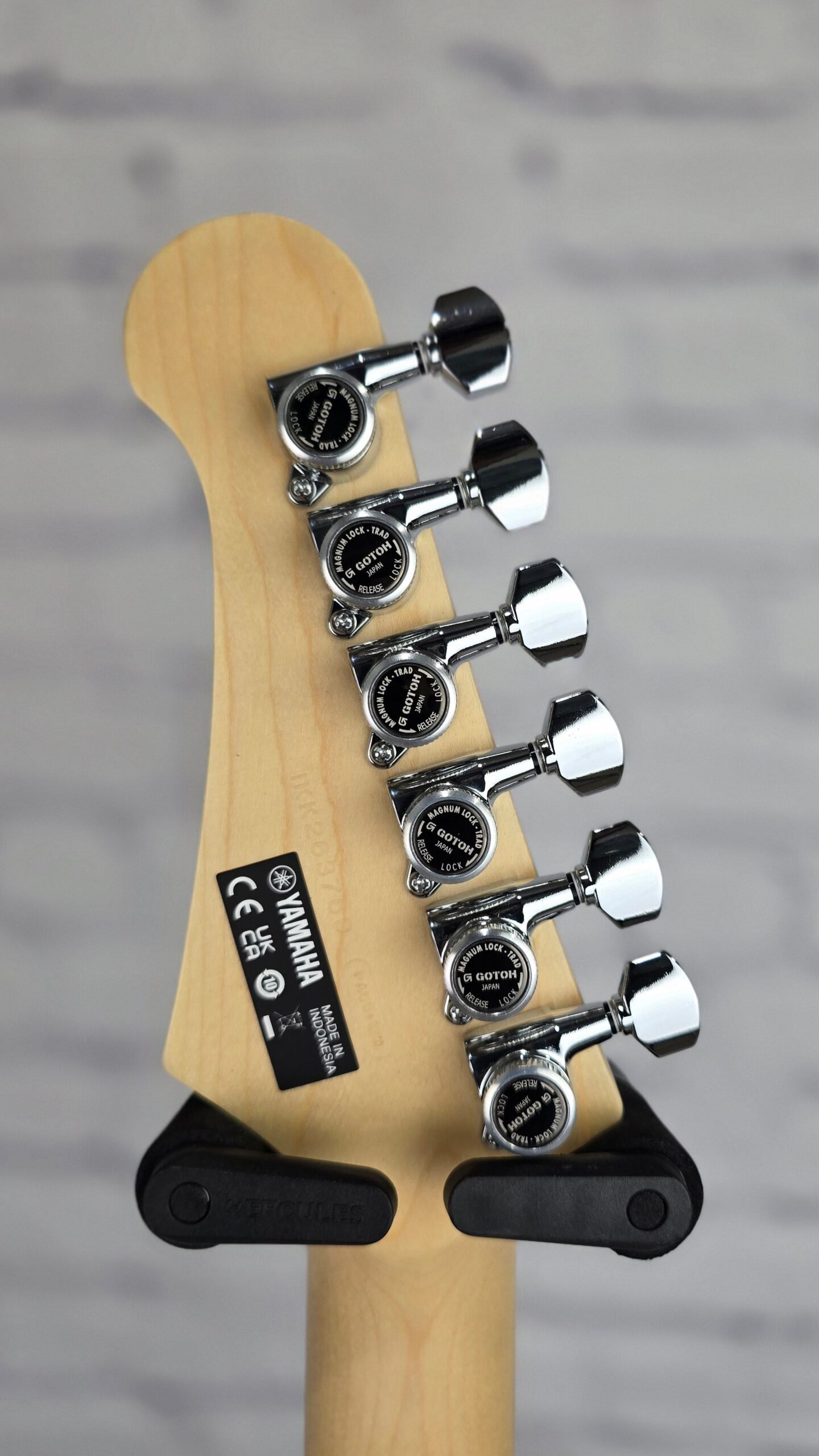 Yamaha Pacifica Standard Plus PACS+12M SB Electric Guitar Maple Sparkle Blue - Image 10