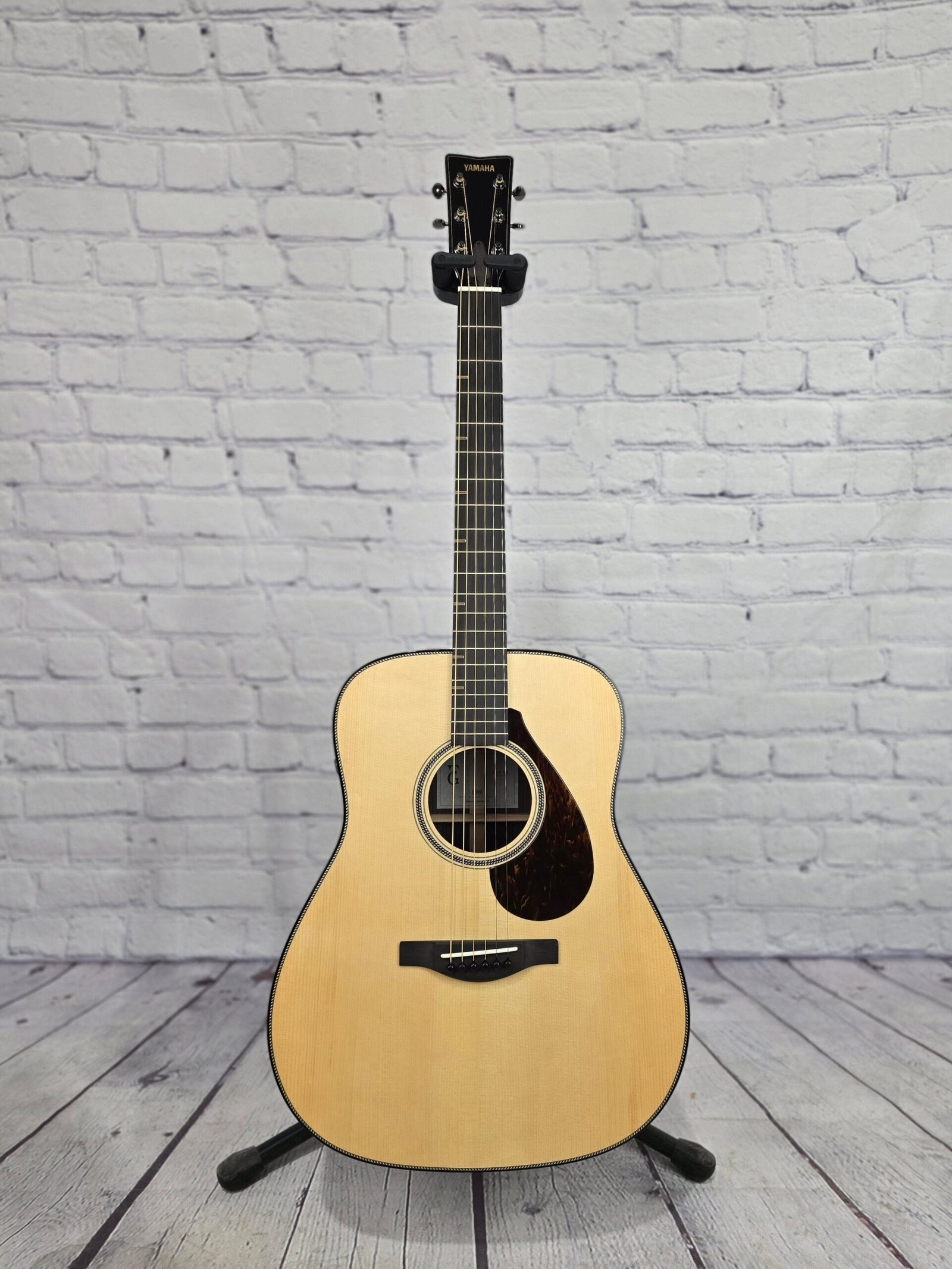 Yamaha FG9 RX Dreadnaught Acoustic Guitar Spruce Rosewood w/Atmosfeel Pickup