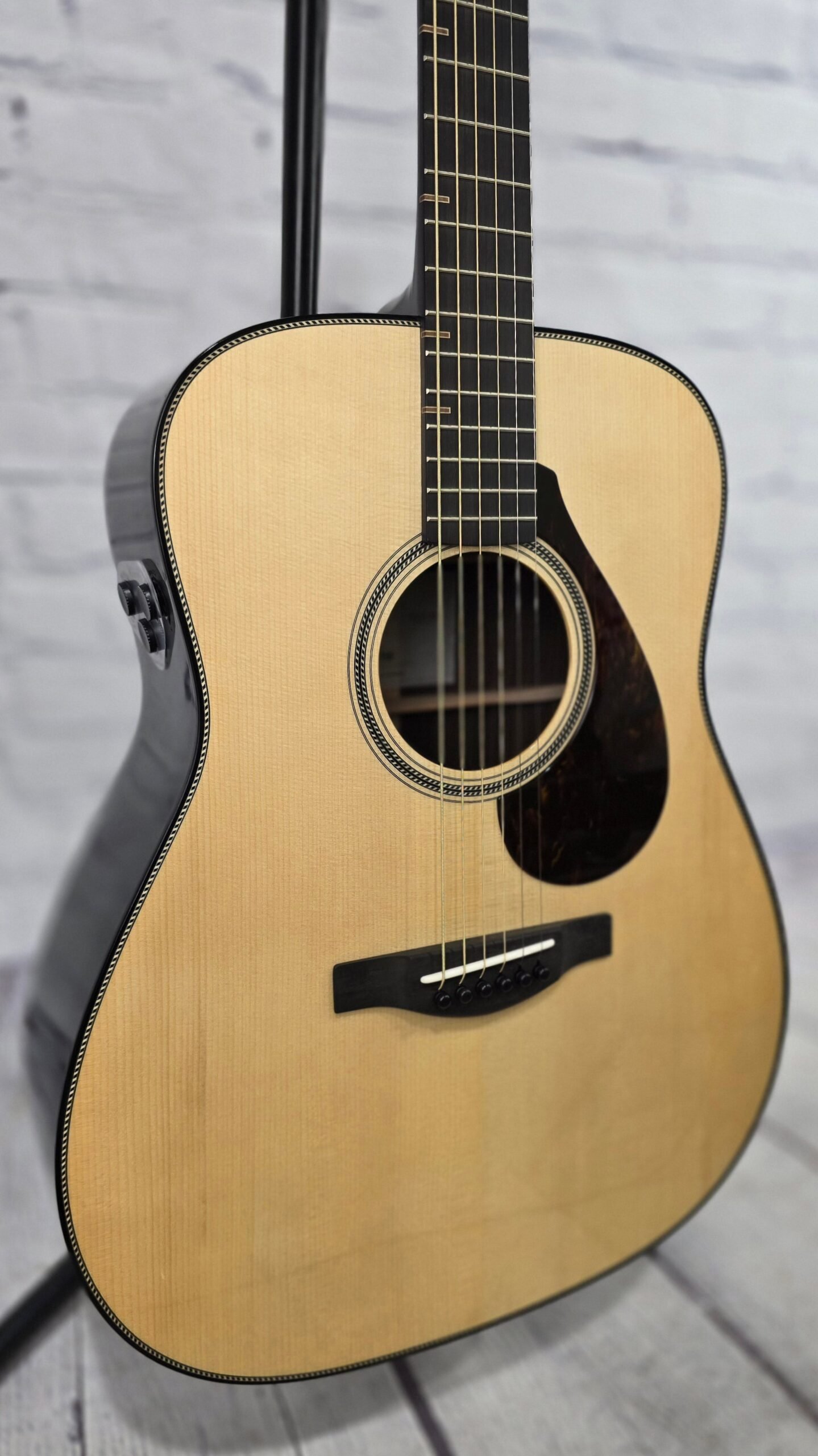Yamaha FG9 RX Dreadnaught Acoustic Guitar Spruce Rosewood w/Atmosfeel Pickup - Image 4