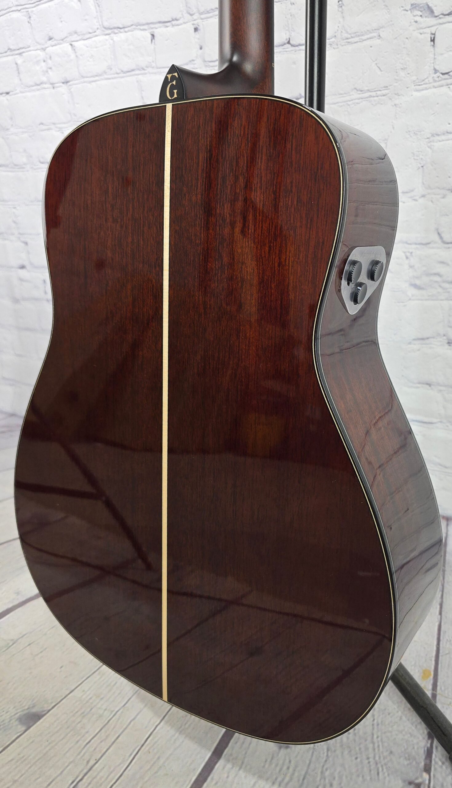 Yamaha FG9 MX Dreadnaught Acoustic Guitar Spruce Mahogany w/Atmosfeel Pickup - Image 10