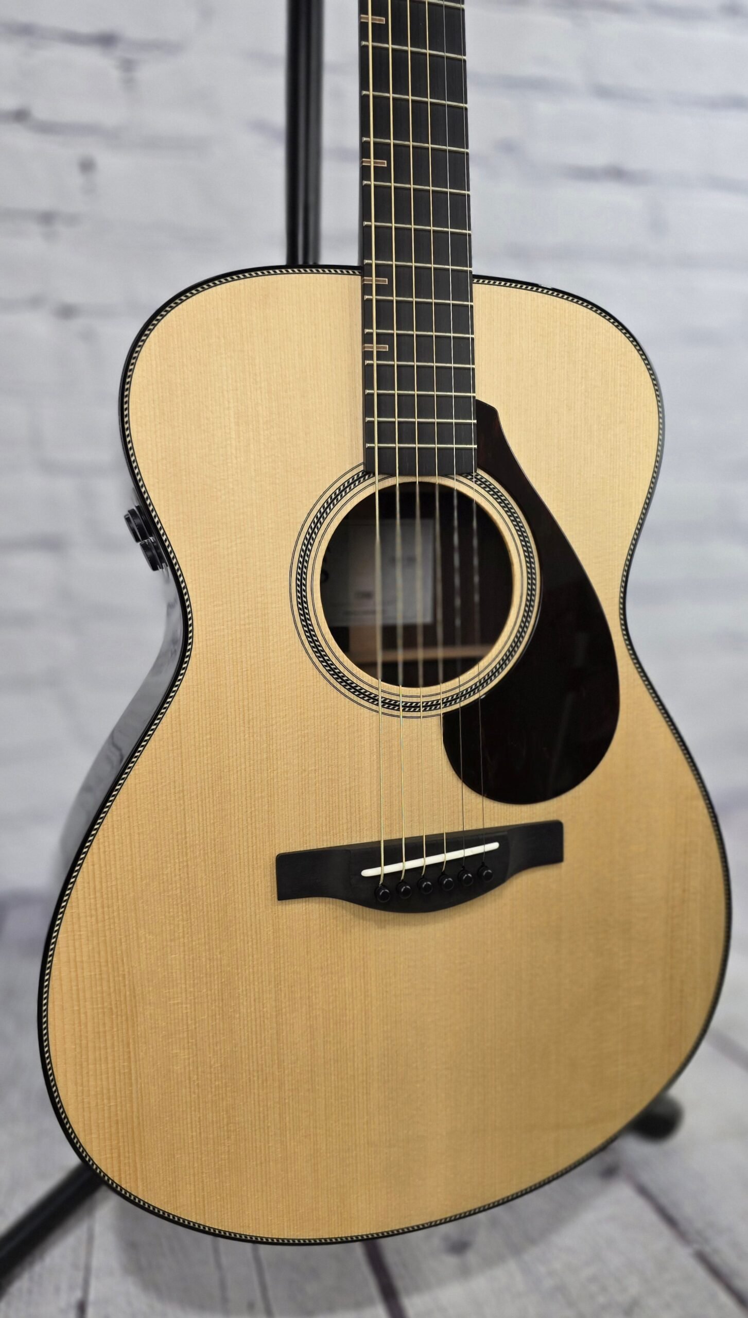 Yamaha FS9 RX Concert Acoustic Guitar Spruce Rosewood w/Atmosfeel Pickup - Image 4