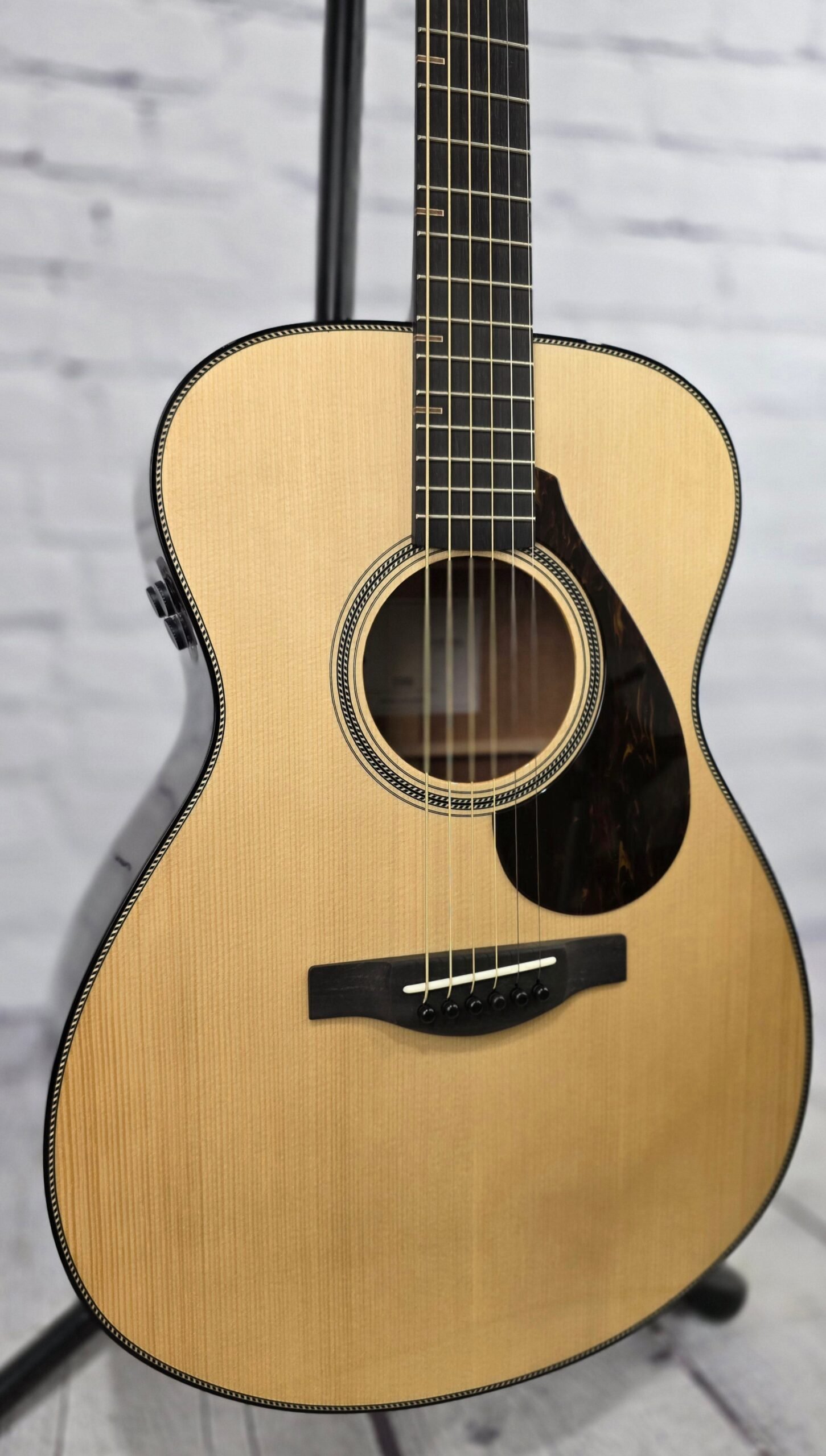 Yamaha FS9 MX Concert Acoustic Guitar Spruce Mahogany w/Atmosfeel Pickup - Image 4