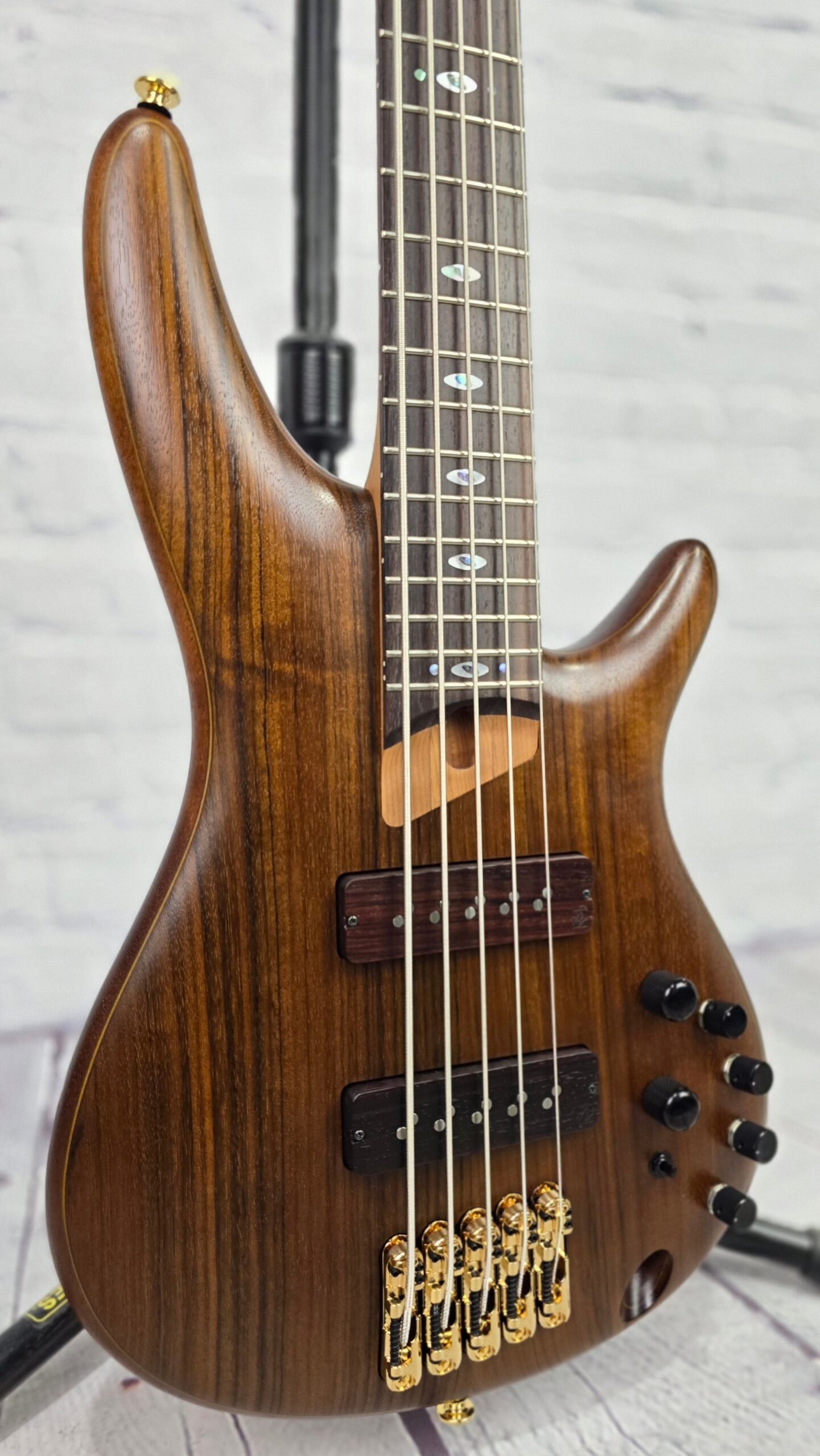Ibanez Prestige SR5505 MHF 5 String Bass Mocha Flat - Image 4
